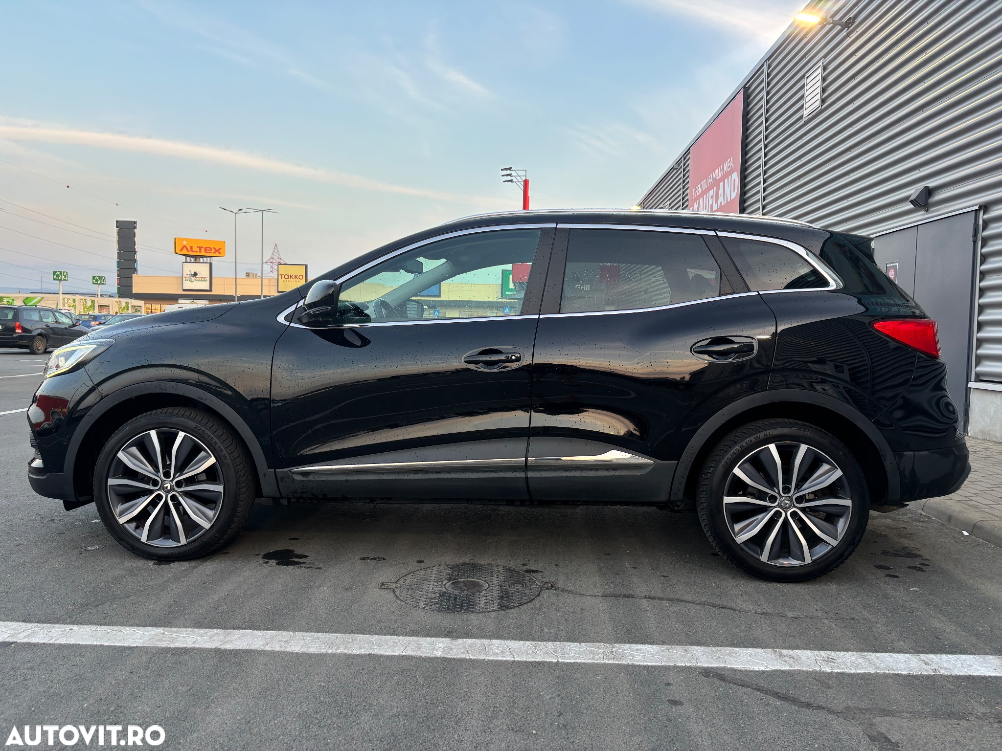 Renault Kadjar TCe 140 GPF Intens - 4