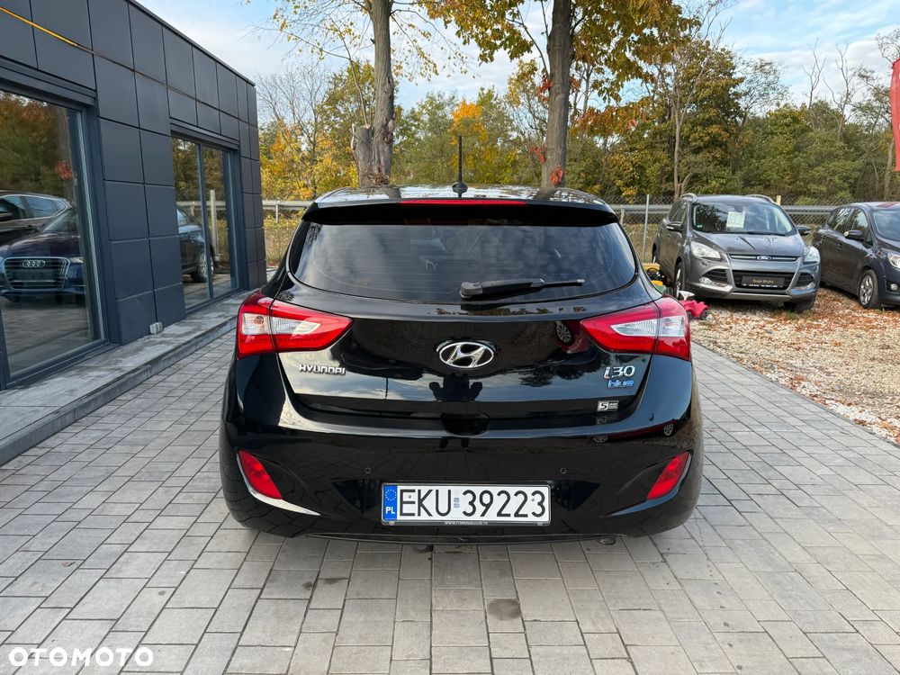 Hyundai i30 1.6 GDI BlueDrive Go - 14