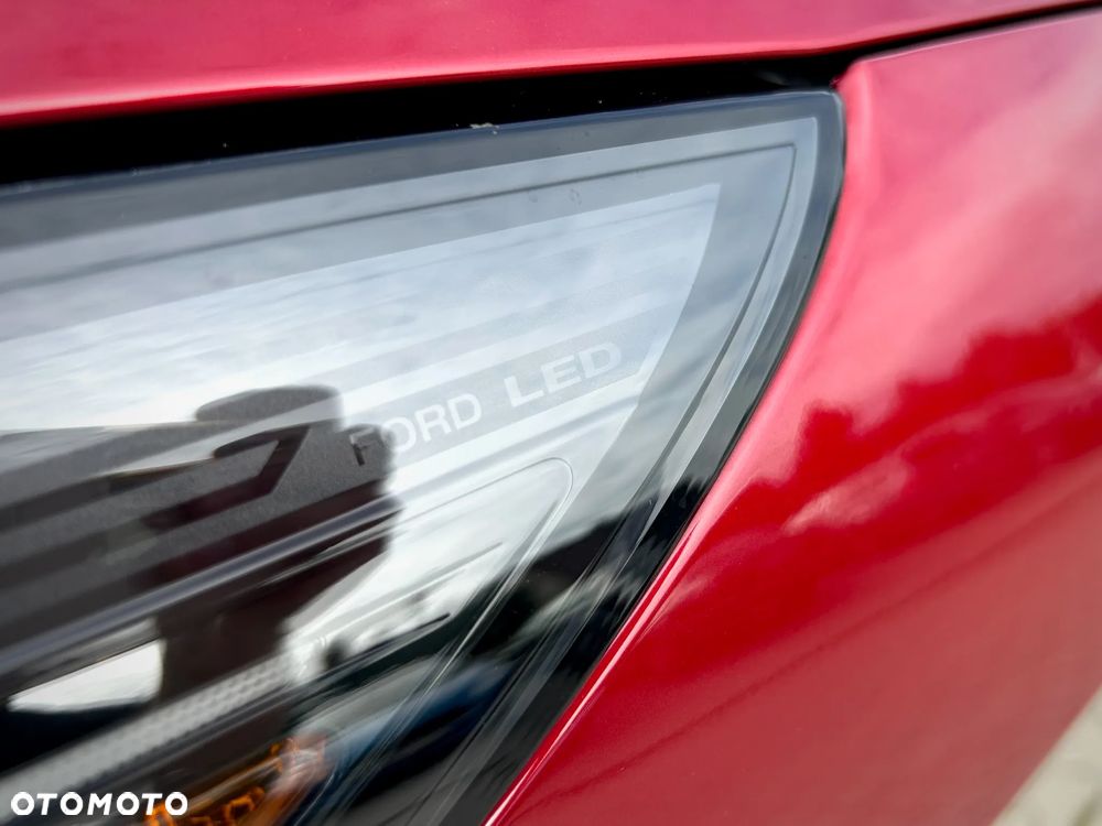 Ford Escape 2.0 EcoBoost AWD Titanium - 11