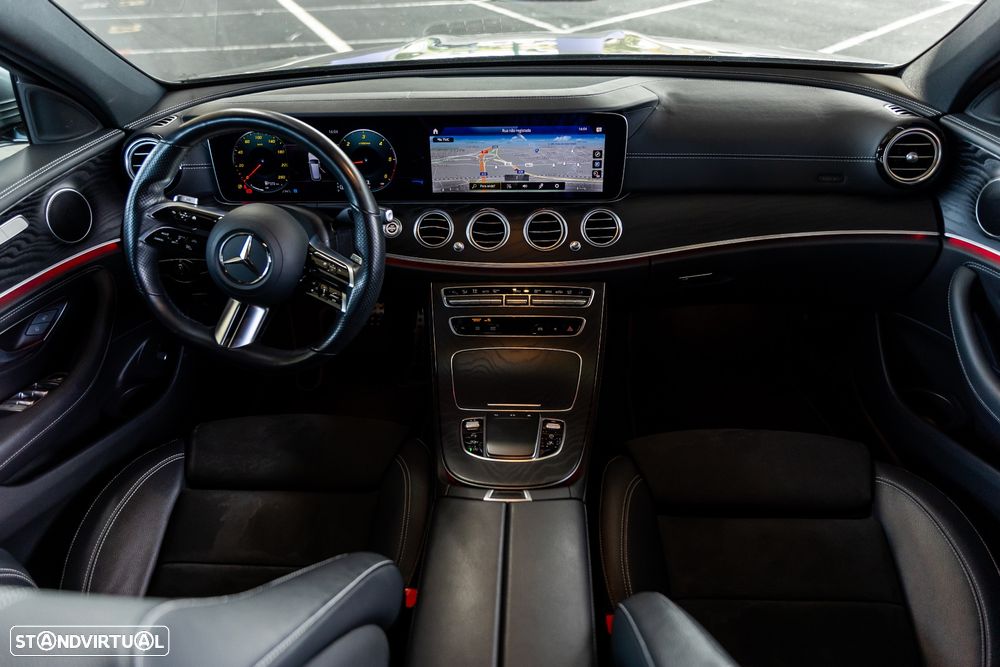 Mercedes-Benz E 220 d 4Matic T 9G-TRONIC AMG Line - 25