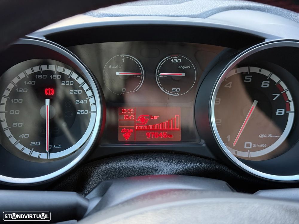 Alfa Romeo Giulietta ver-1750-tbi-quadrifoglio-verde - 20