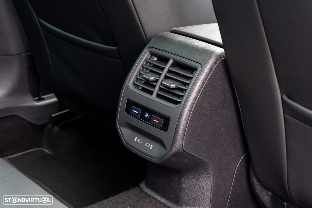Cupra Formentor 1.4 e-Hybrid DSG VZ - 32