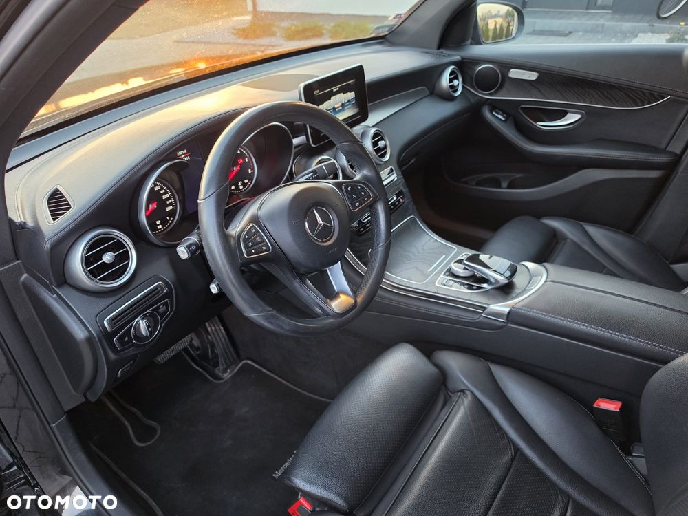 Mercedes-Benz GLC - 12