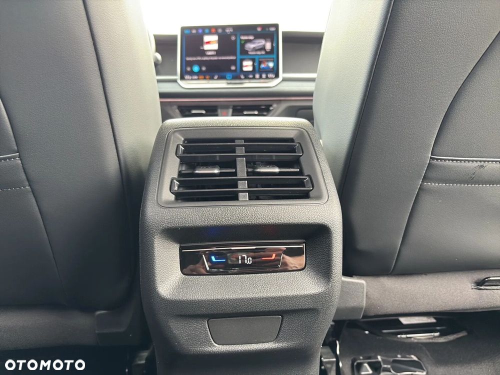 Volkswagen Tayron 1.5 eTSI mHEV Life Plus DSG - 24