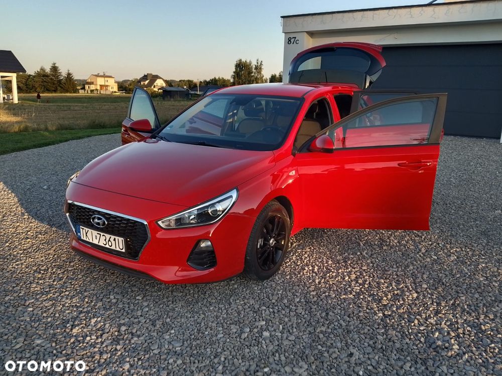 Hyundai i30 blue 1.4 Classic - 4