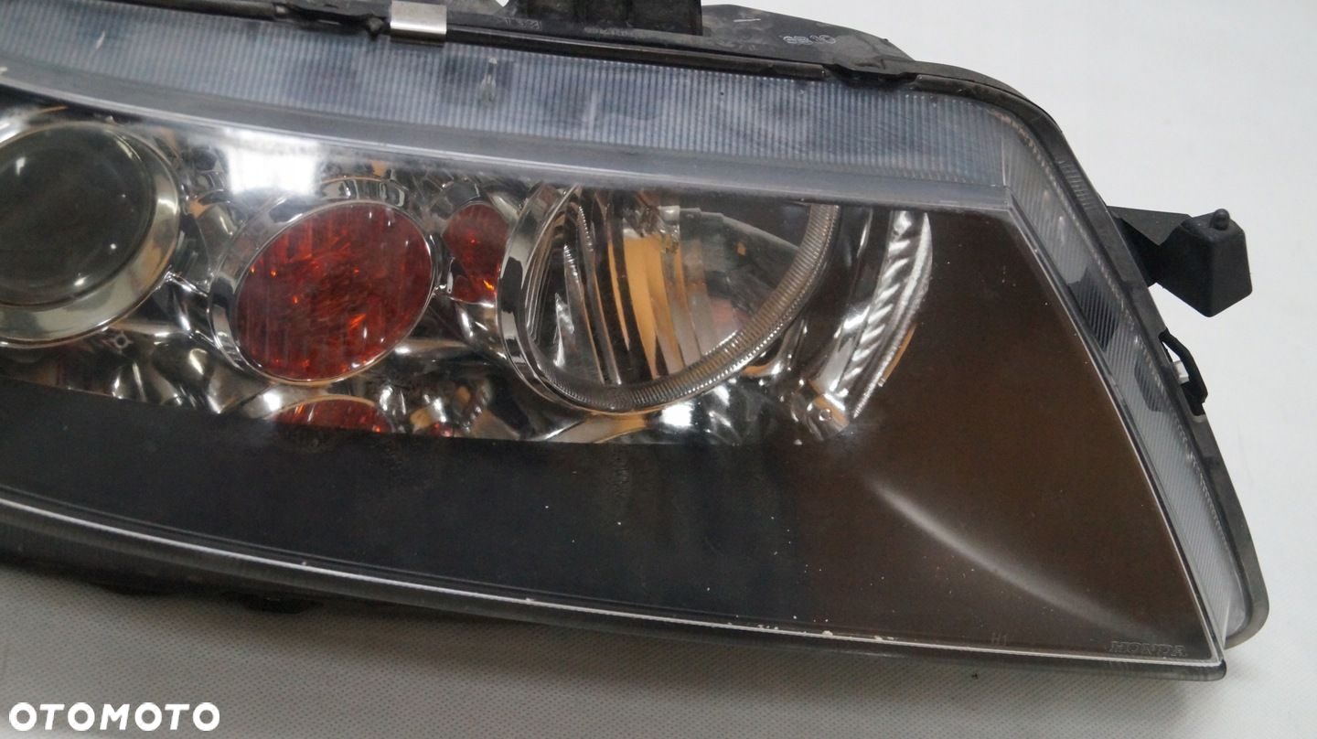LAMPA PRZEDNIA PRAWA HONDA ACCORD VII - 4