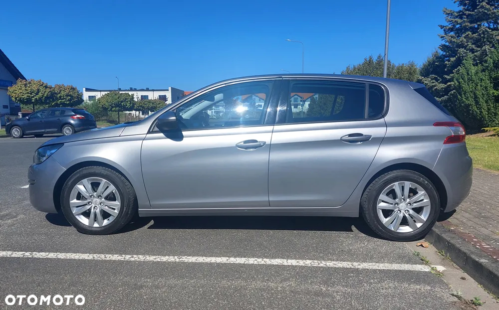 Peugeot 308 SW 1.2 PureTech Allure S&S - 2