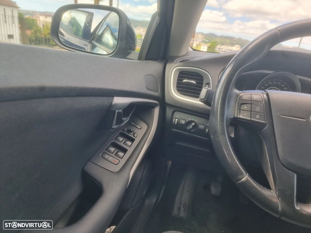 Volvo V40 1.6 D2 Eco Kinetic - 11