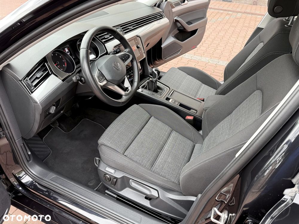Volkswagen Passat 1.5 TSI EVO Elegance - 10