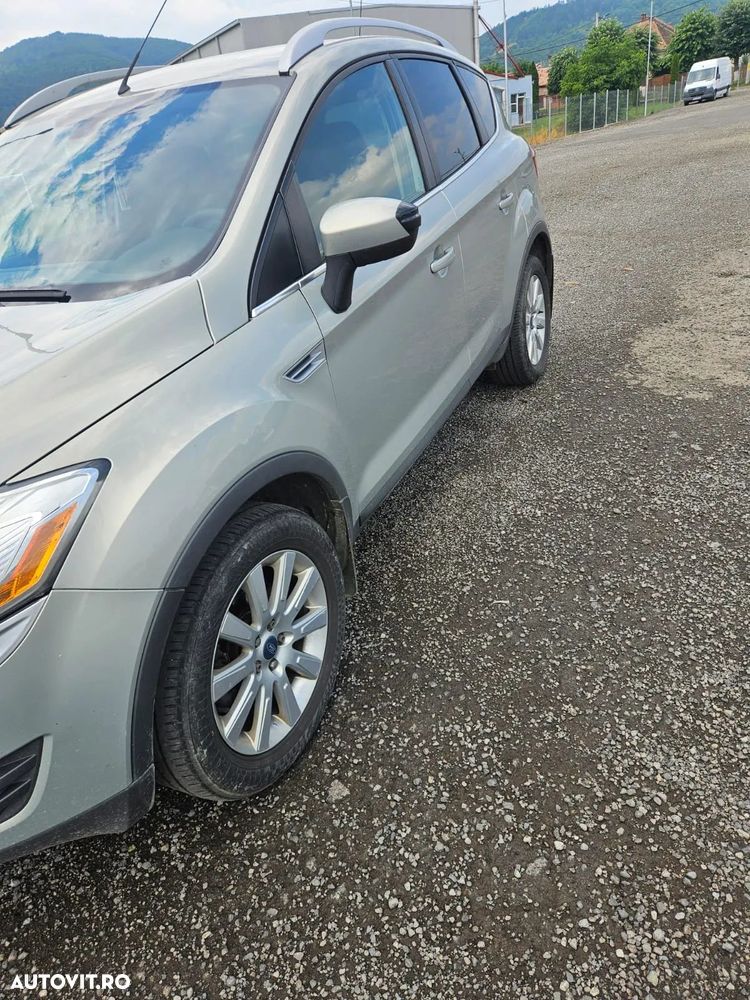 Ford Kuga 2.0 TDCi 4x4 Titanium - 9