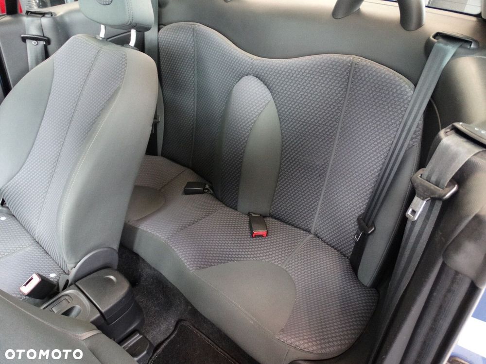 Nissan Micra - 12