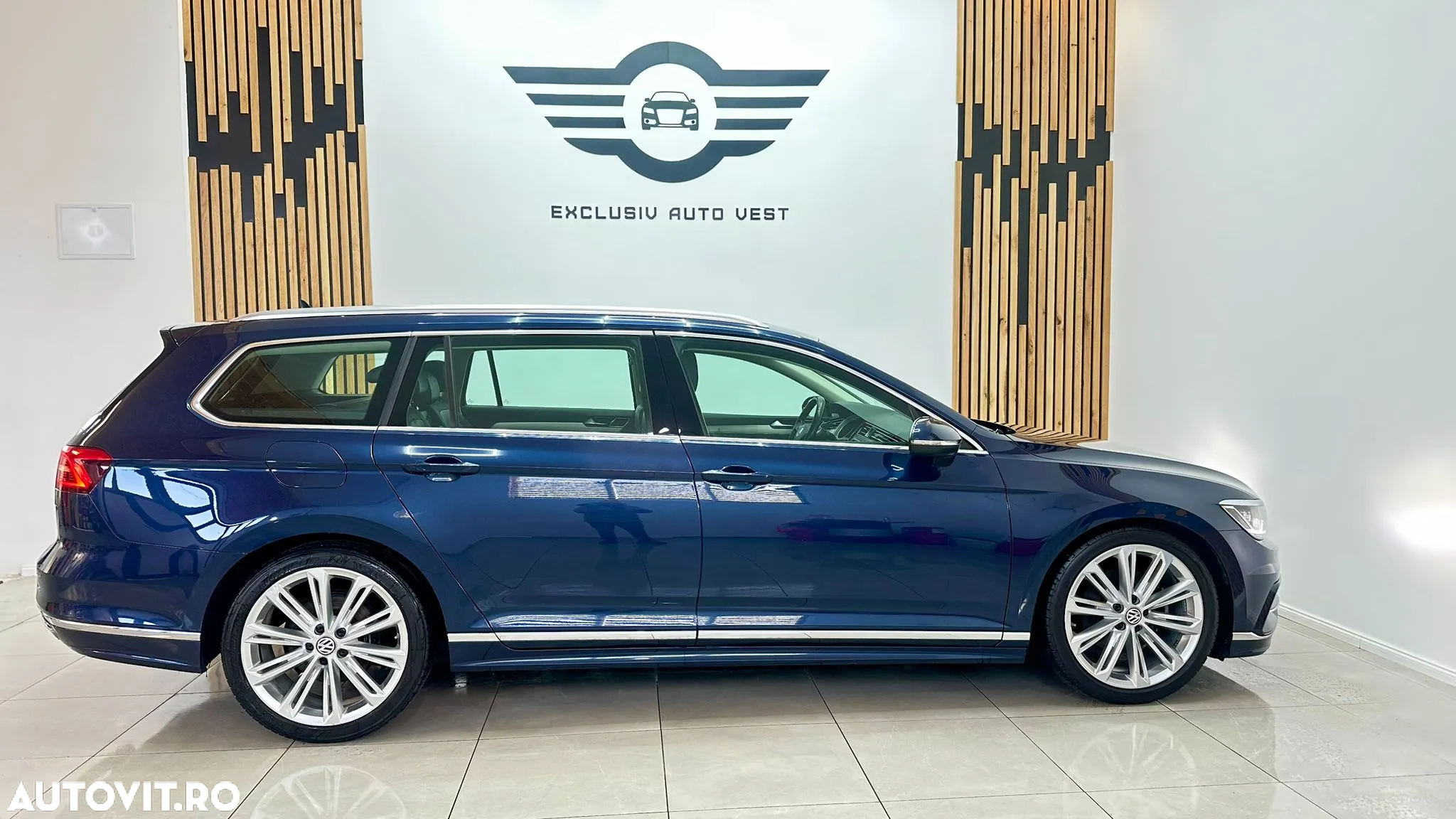 Volkswagen Passat - 12