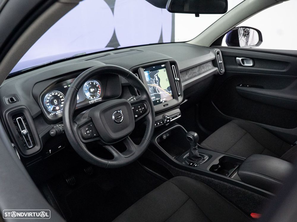 Volvo XC 40 1.5 T2 Momentum Core - 13