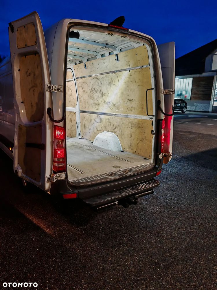 Mercedes-Benz Sprinter - 7
