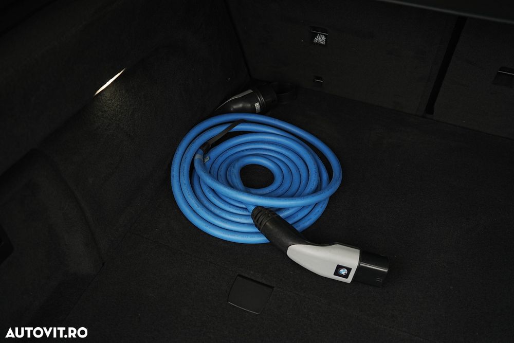 BMW X5 xDrive45e - 41