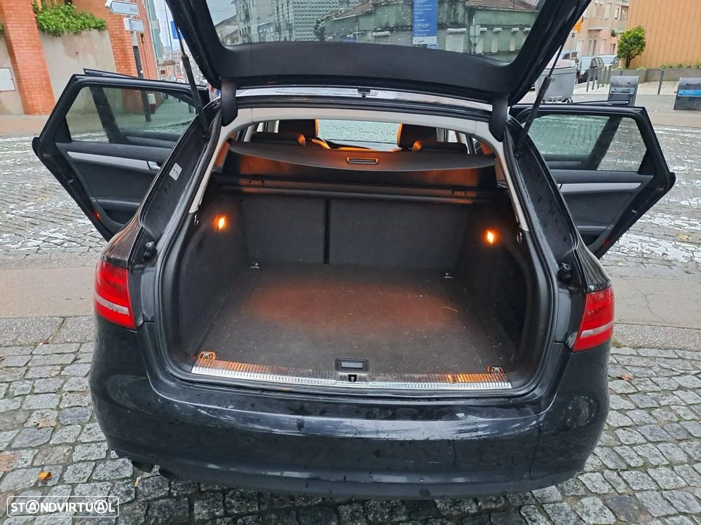 Audi A4 Avant 2.0 TDI DPF Ambiente - 15