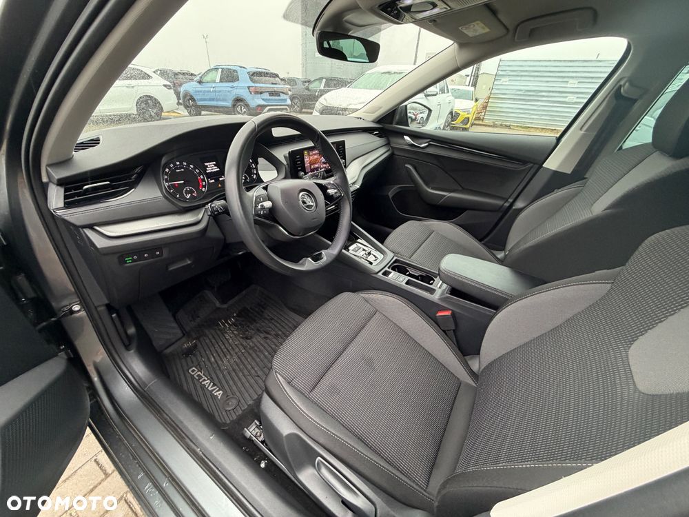 Skoda Octavia 2.0 TDI 4x4 Ambition DSG - 5