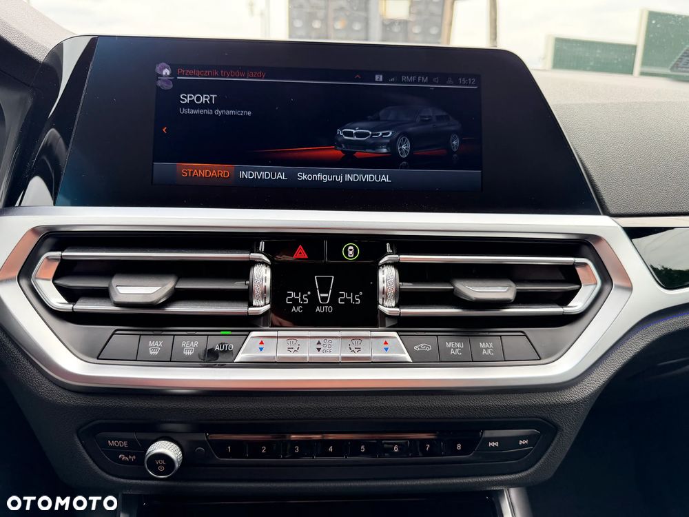 BMW Seria 3 318d M Sport - 29