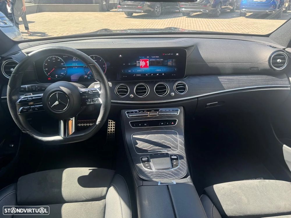 Mercedes-Benz E 220 d AMG - 3