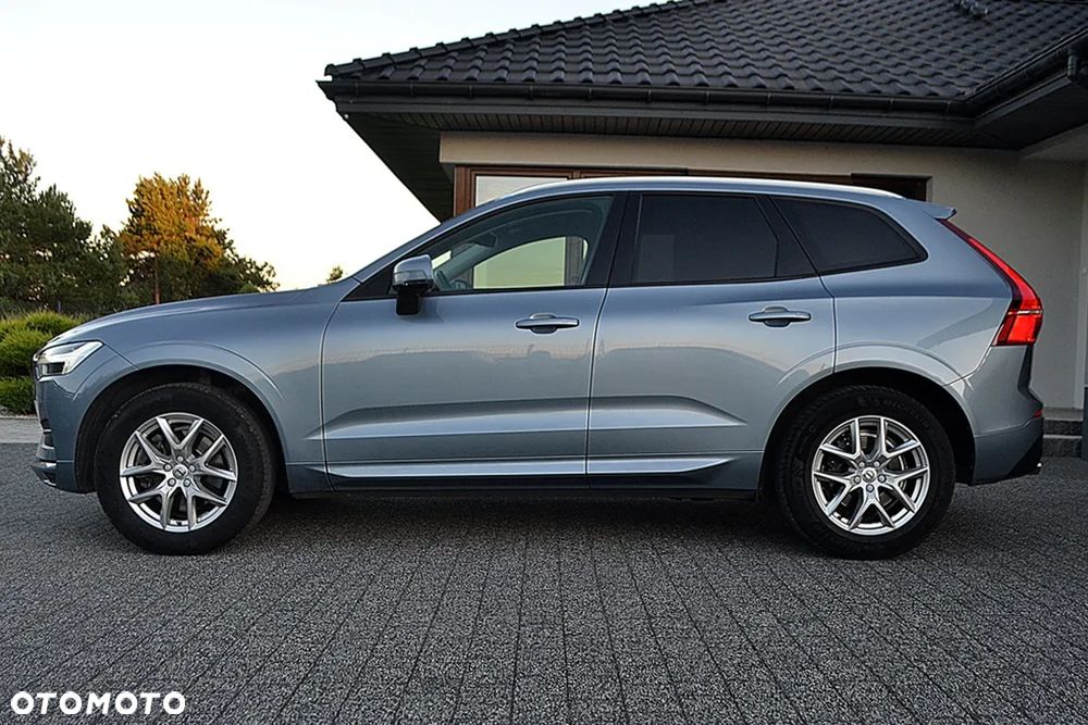 Volvo XC 60 D4 AWD Geartronic Momentum - 4