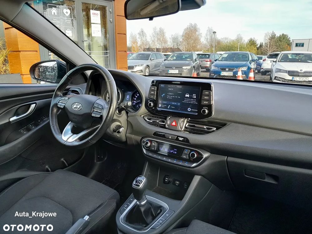 Hyundai i30 1.5 DPI Smart - 9