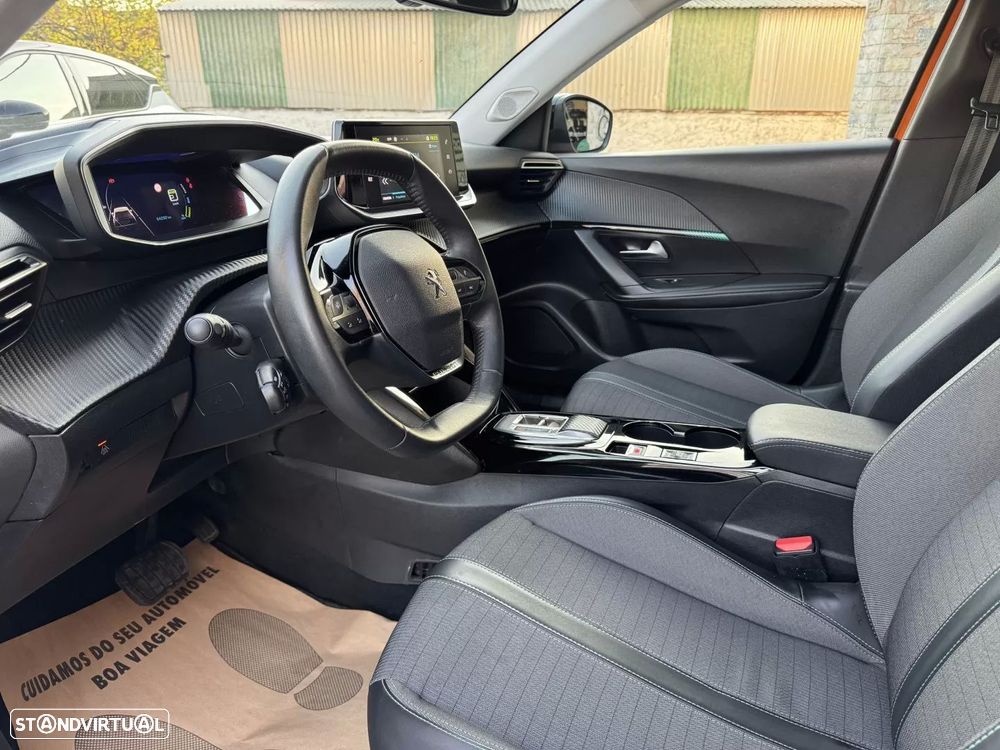 Peugeot e-2008 50 kWh Allure - 14