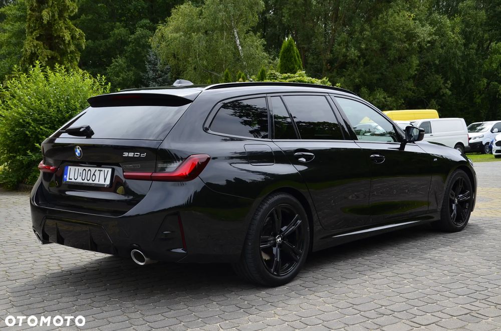 BMW Seria 3 320d Edition M Sport Shadow - 11