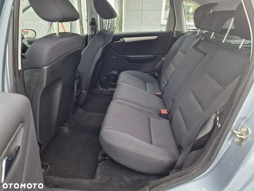 Mercedes-Benz Klasa B - 21