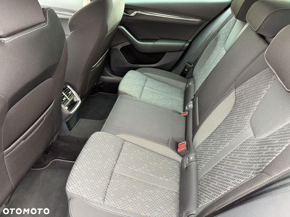 Skoda Octavia 2.0 TDI SCR Style DSG - 36