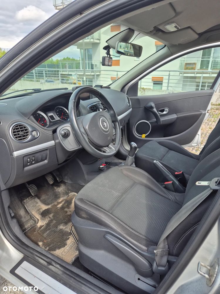 Renault Clio 1.2 16V Dwudziestka Euro5 - 9
