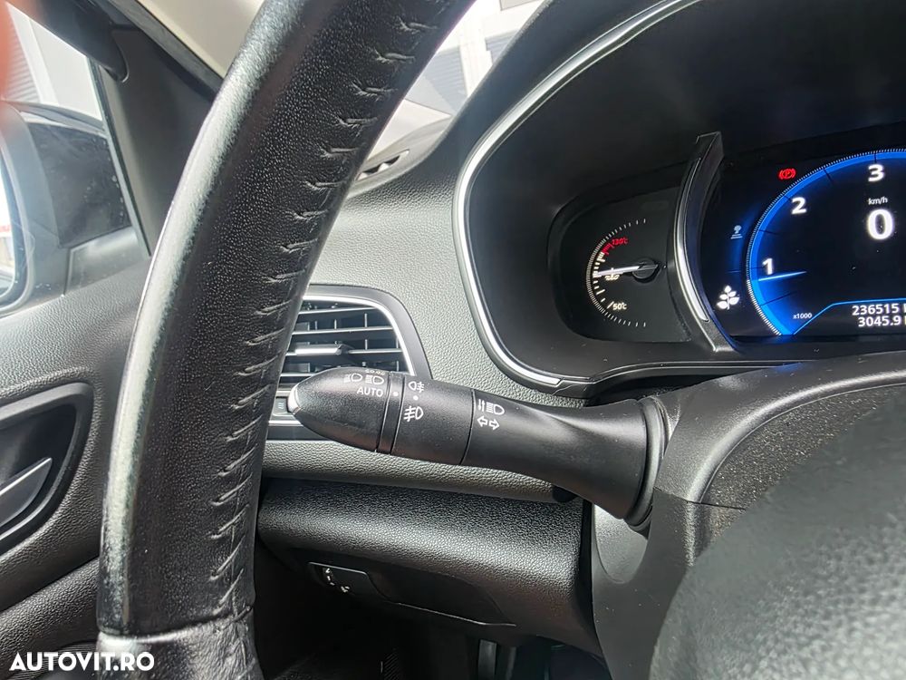 Renault Megane ENERGY dCi 110 INTENS - 23