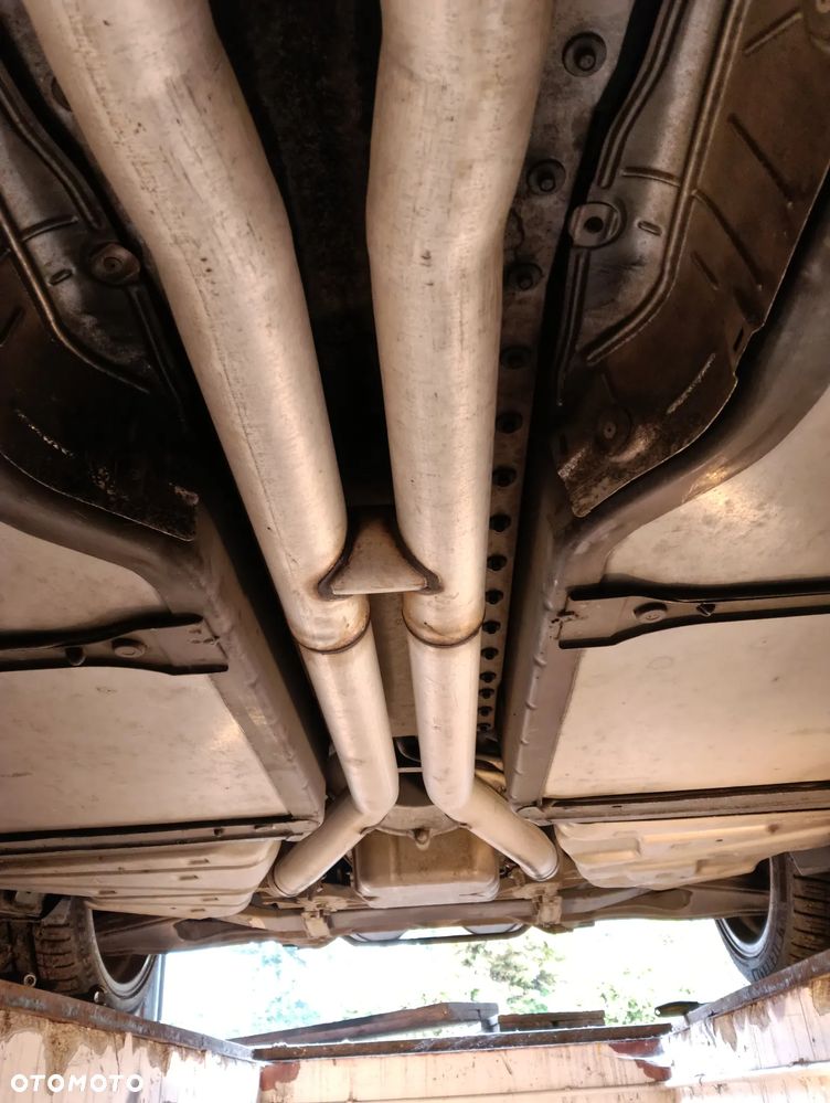 Chevrolet Corvette - 20