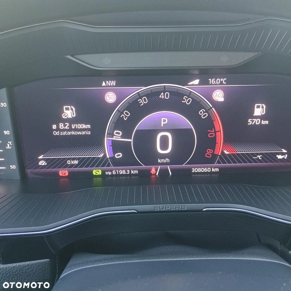 Skoda Superb 2.0 TSI 4x4 L&K DSG - 12