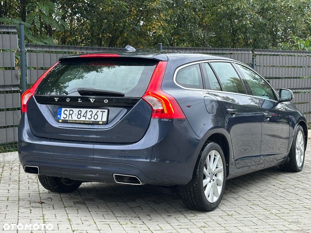 Volvo V60 D4 Momentum - 7