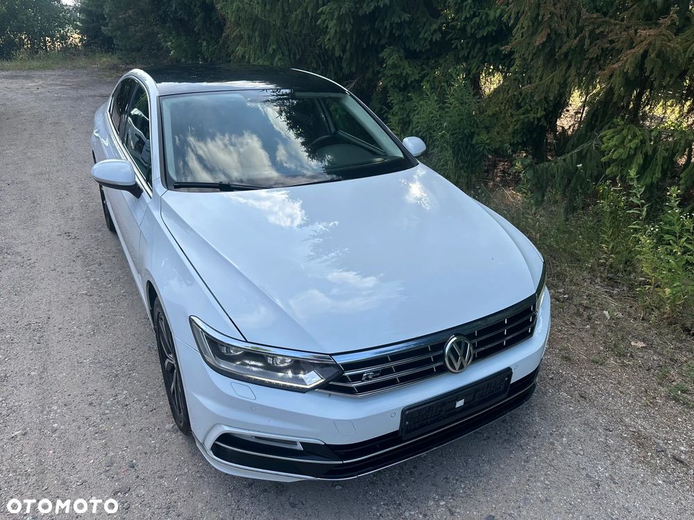 Volkswagen Passat 2.0 TDI SCR Trendline DSG - 10