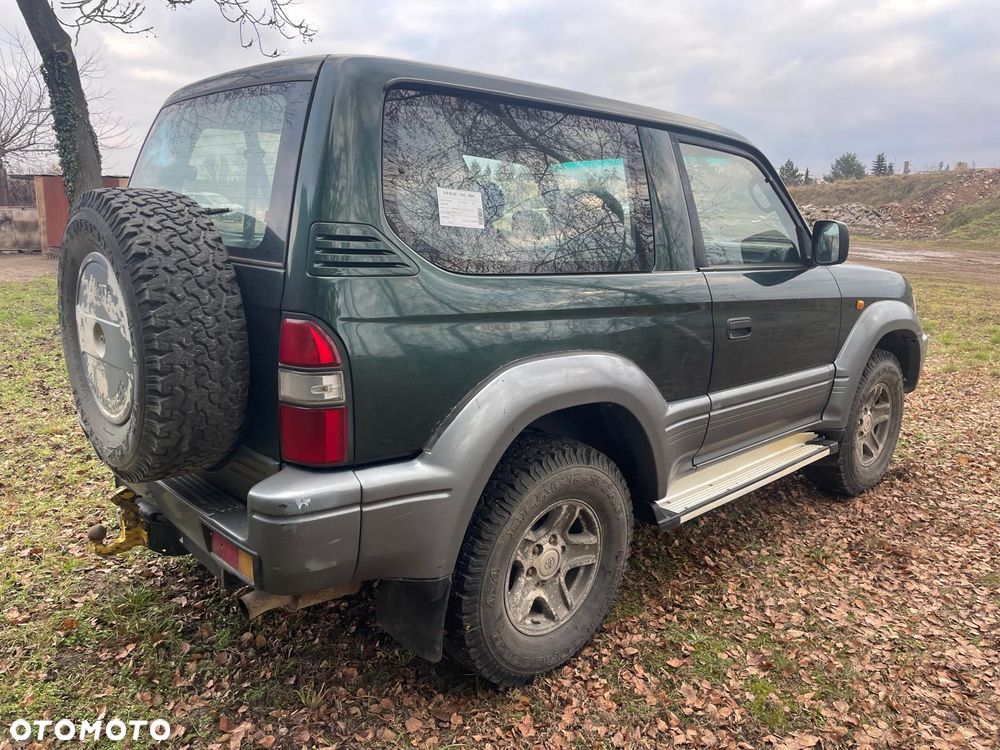 Toyota Land Cruiser - 4