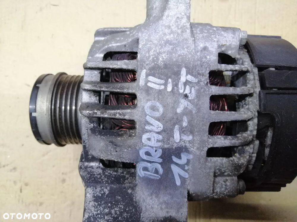 Fiat Bravo II 1.4 T.Jet alternator Denso 120A 51788658 - 5