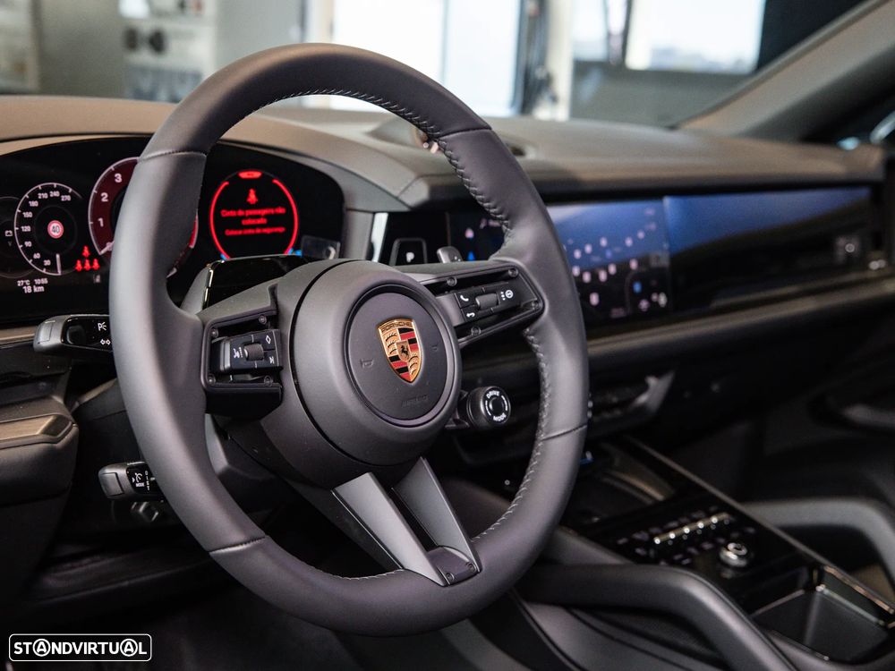 Porsche Cayenne Coupé E-Hybrid Black Edition - 27
