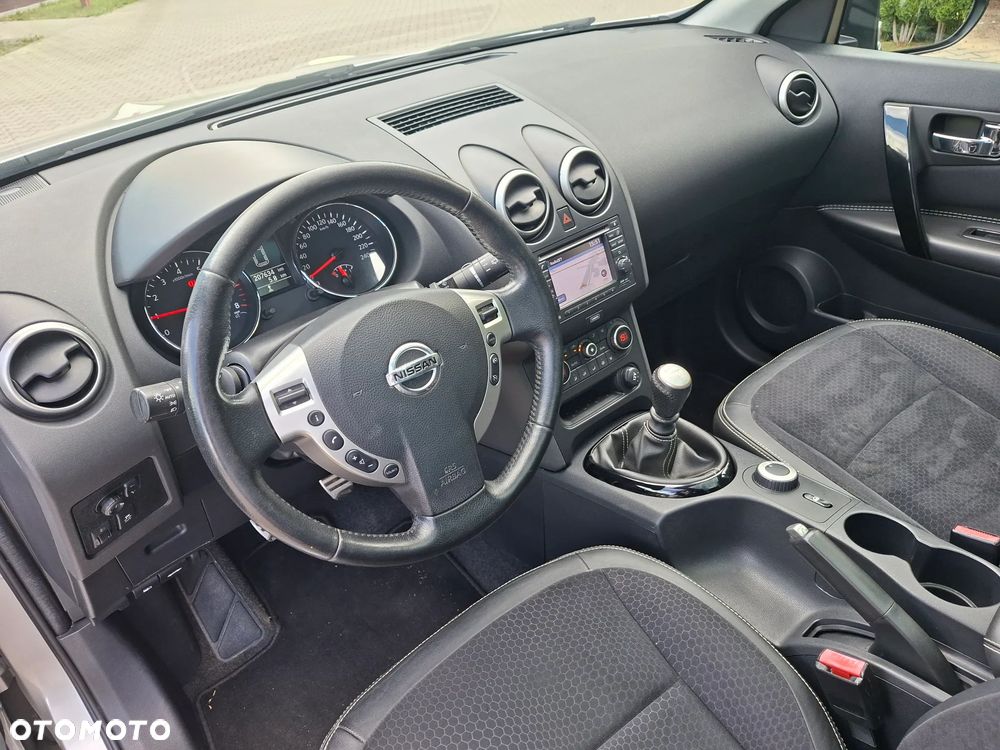 Nissan Qashqai 2.0 4x4 Tekna Premium - 21