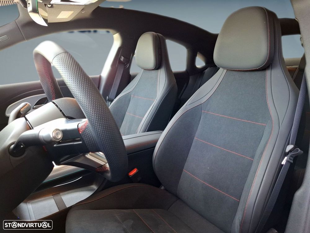 Mercedes-Benz CLA 250+ EQ - 11