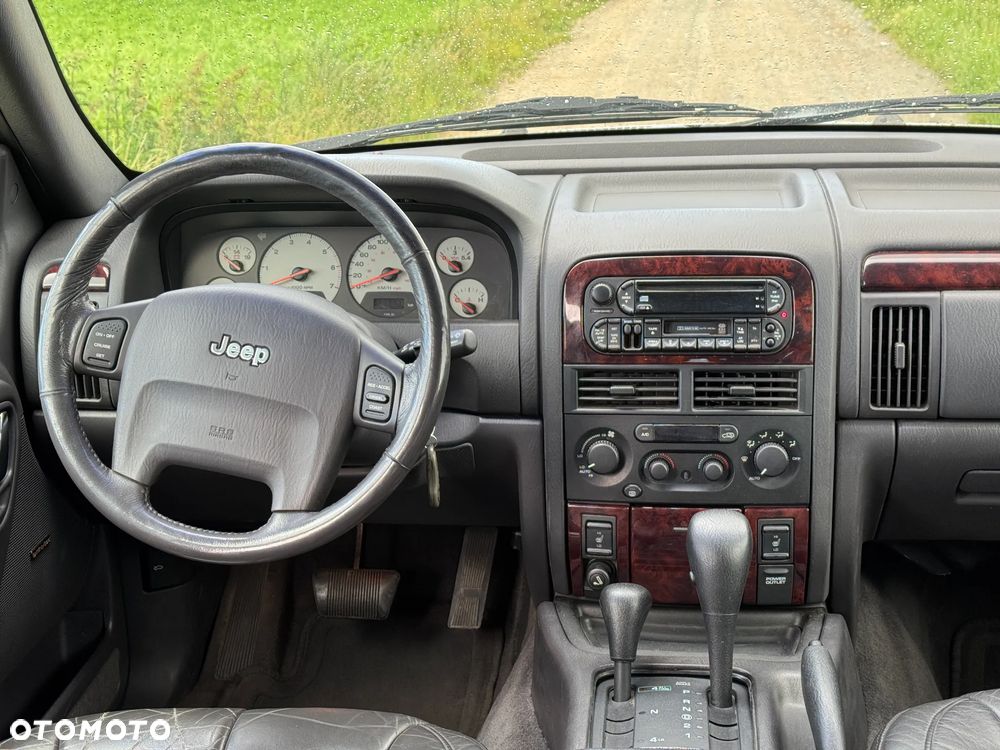 Jeep Grand Cherokee 4.7 Limited - 35