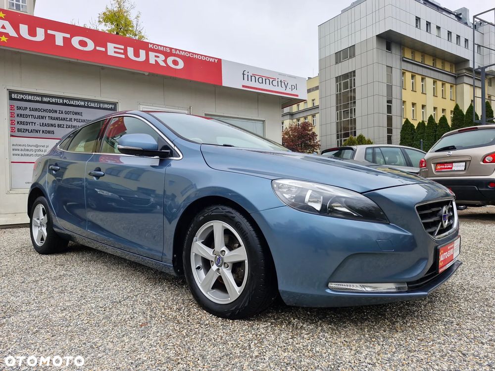 Volvo V40 D2 Momentum - 9