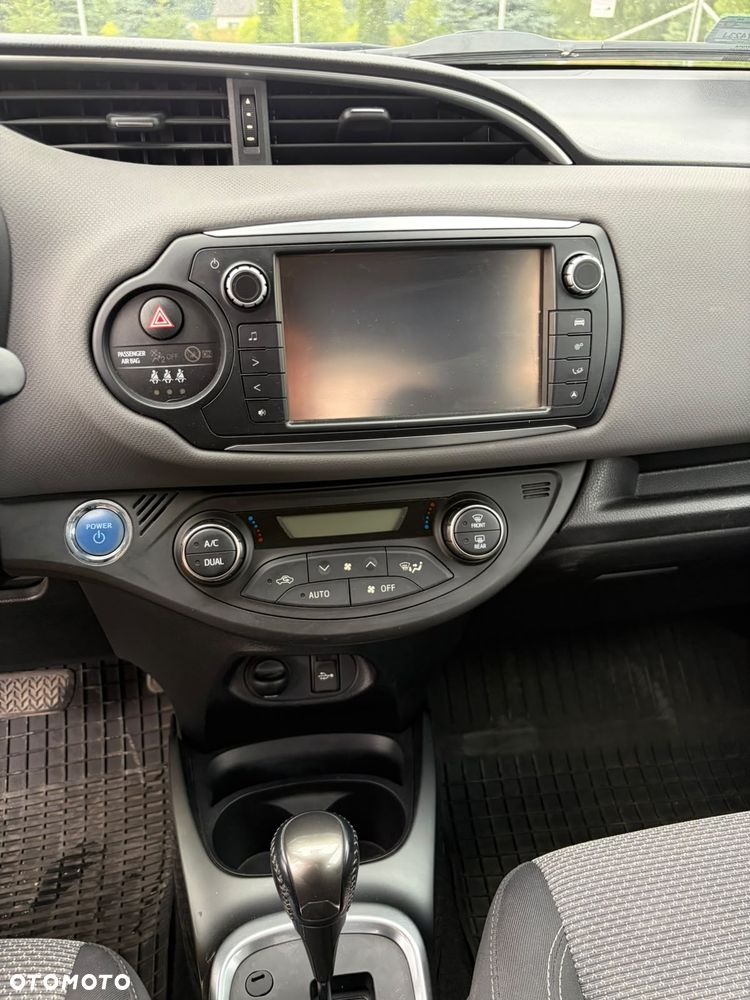 Toyota Yaris - 15