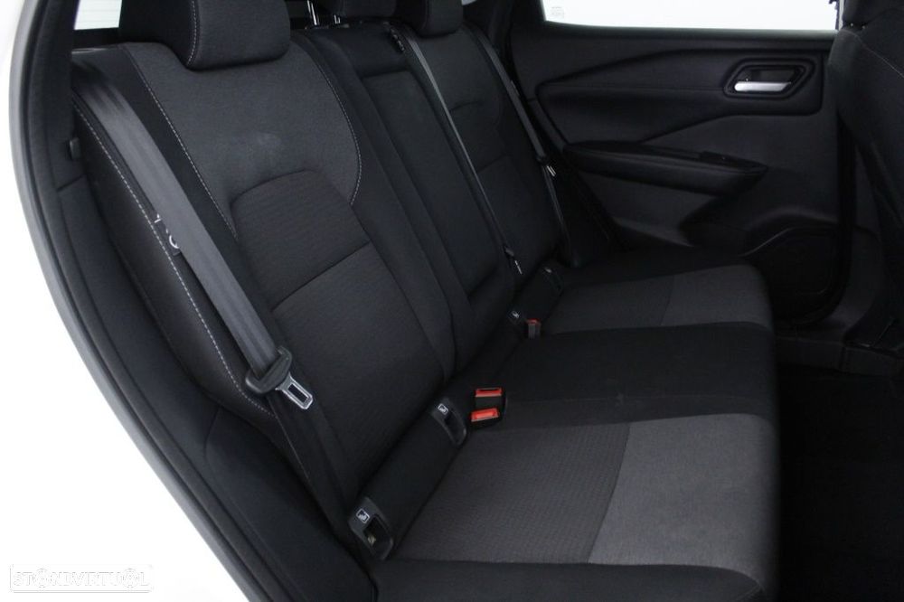 Nissan Qashqai 1.3 DIG-T N-Connecta LED Xtronic - 16