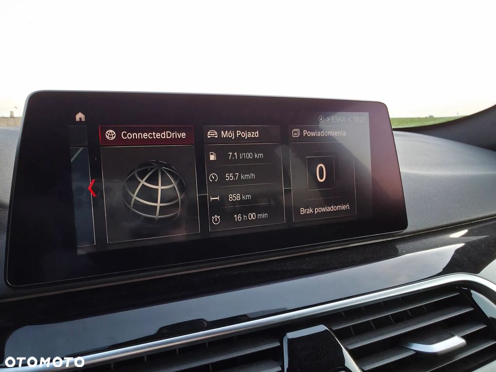 BMW Seria 5 - 21