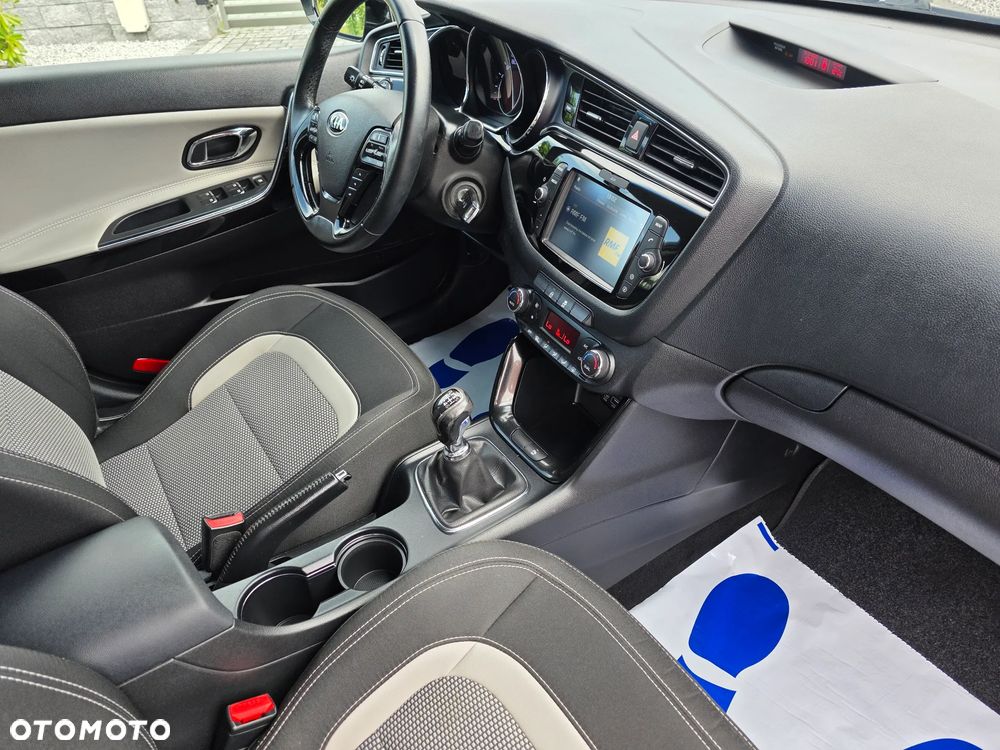 Kia Ceed 1.4 L Business Line - 16