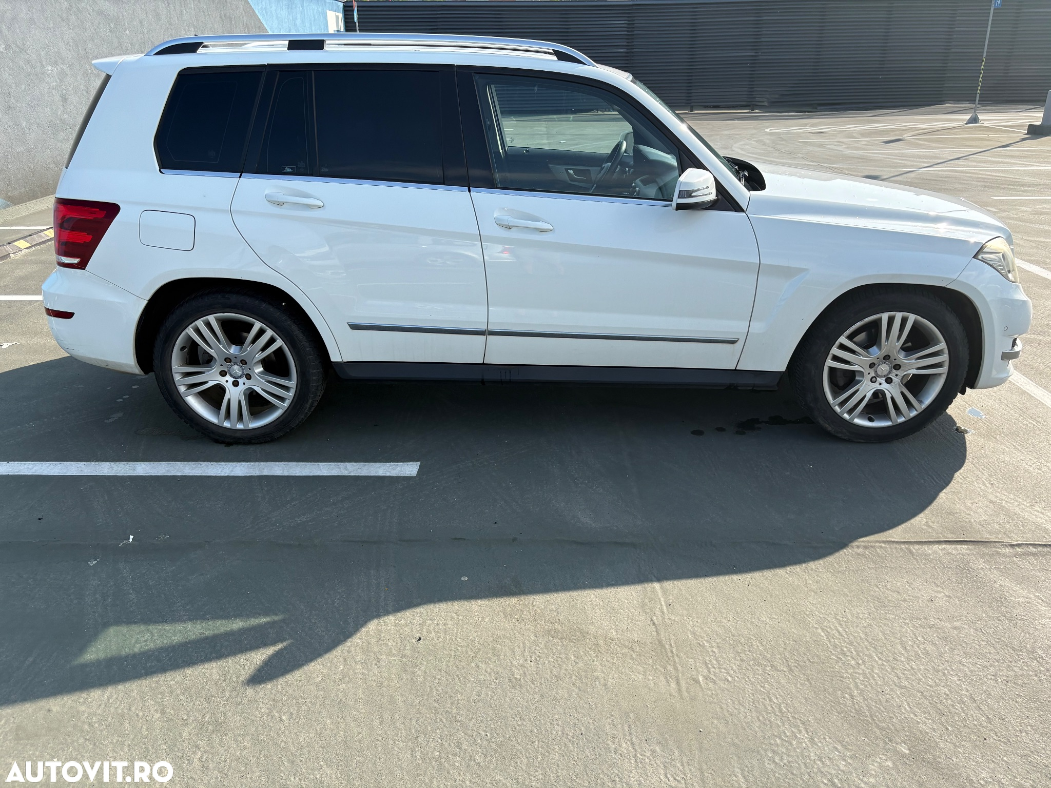 Mercedes-Benz GLK 220 CDI (BlueEFFICIENCY) 7G-TRONIC - 4