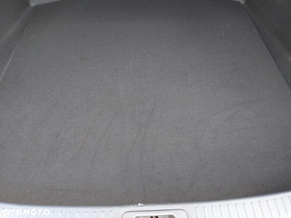 Toyota Corolla 1.8 Hybrid Comfort - 18