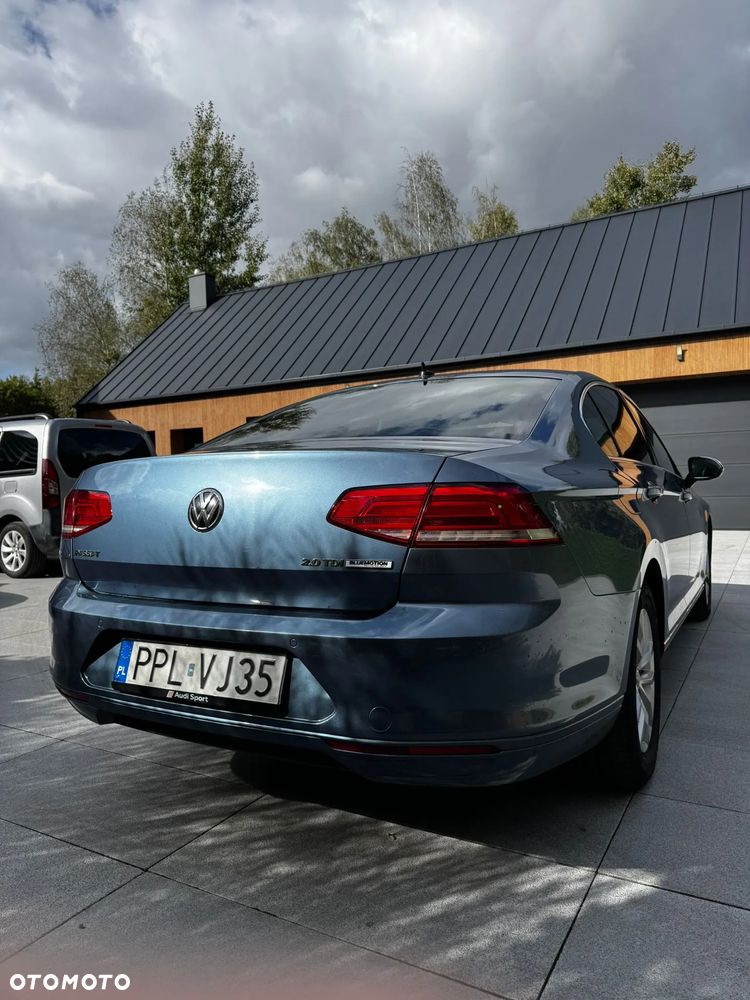 Volkswagen Passat - 7