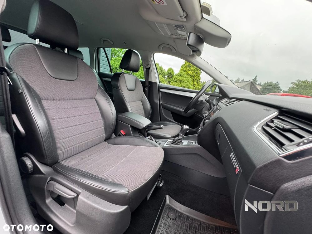 Skoda Octavia 1.8 TSI 4x4 DSG Style - 17